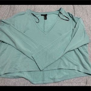 2/29$- forever 21 long sleeve crop top